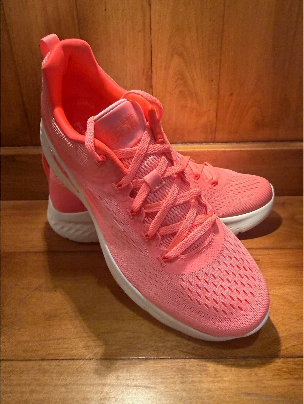 New Skechers GOrun Run Lite Ultra Go Laceup Trainer Coral Pink Women's Size 9